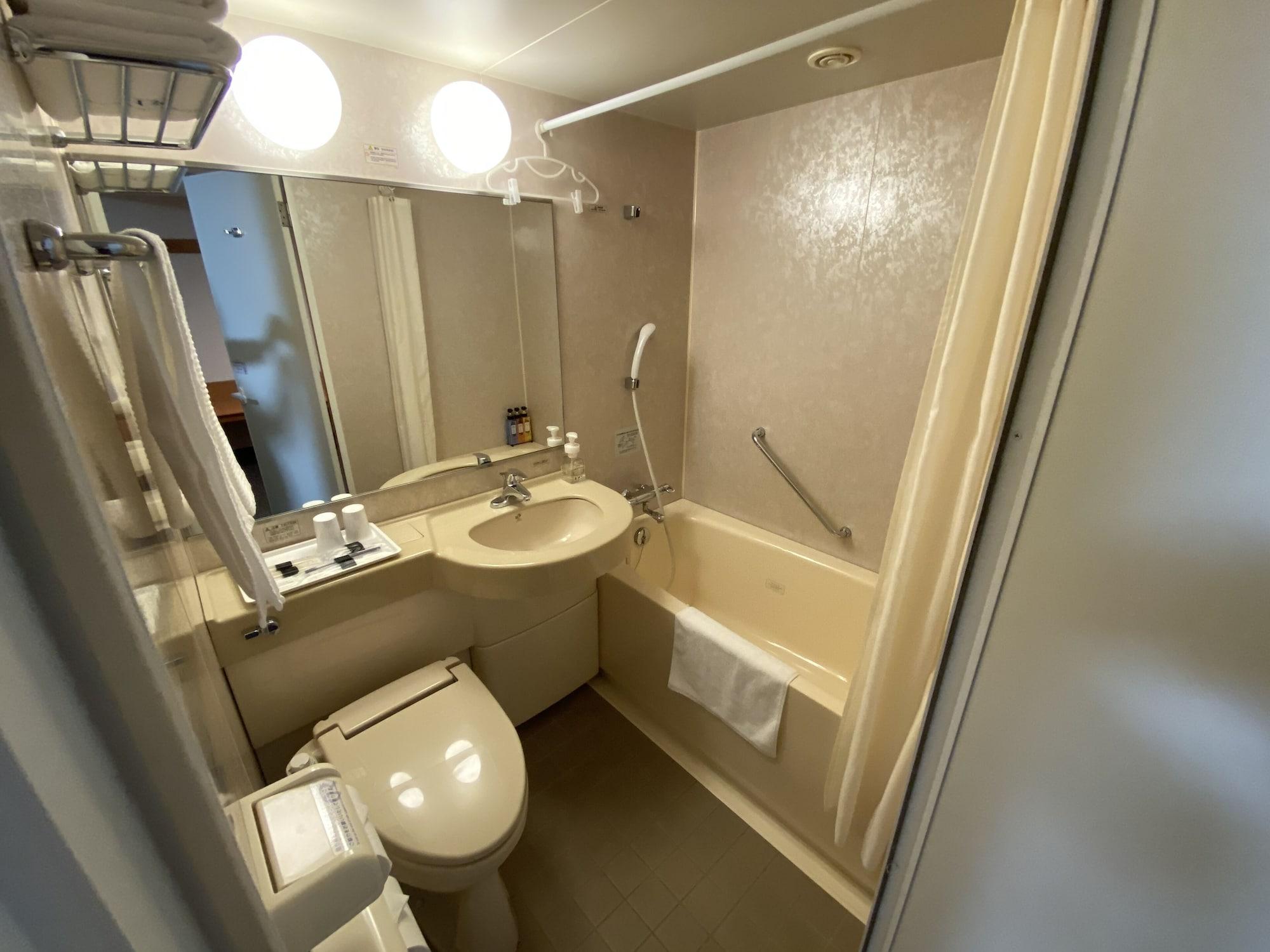 Daiwa Roynet Hotel Toyama Station Eksteriør billede
