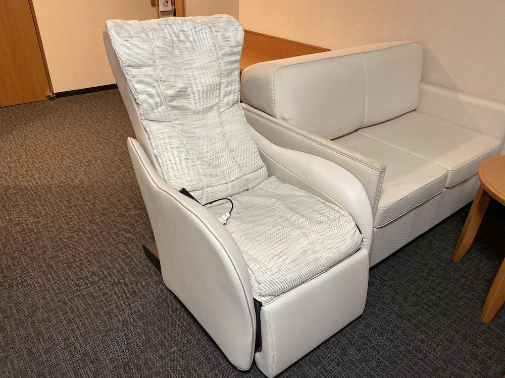 Daiwa Roynet Hotel Toyama Station Eksteriør billede