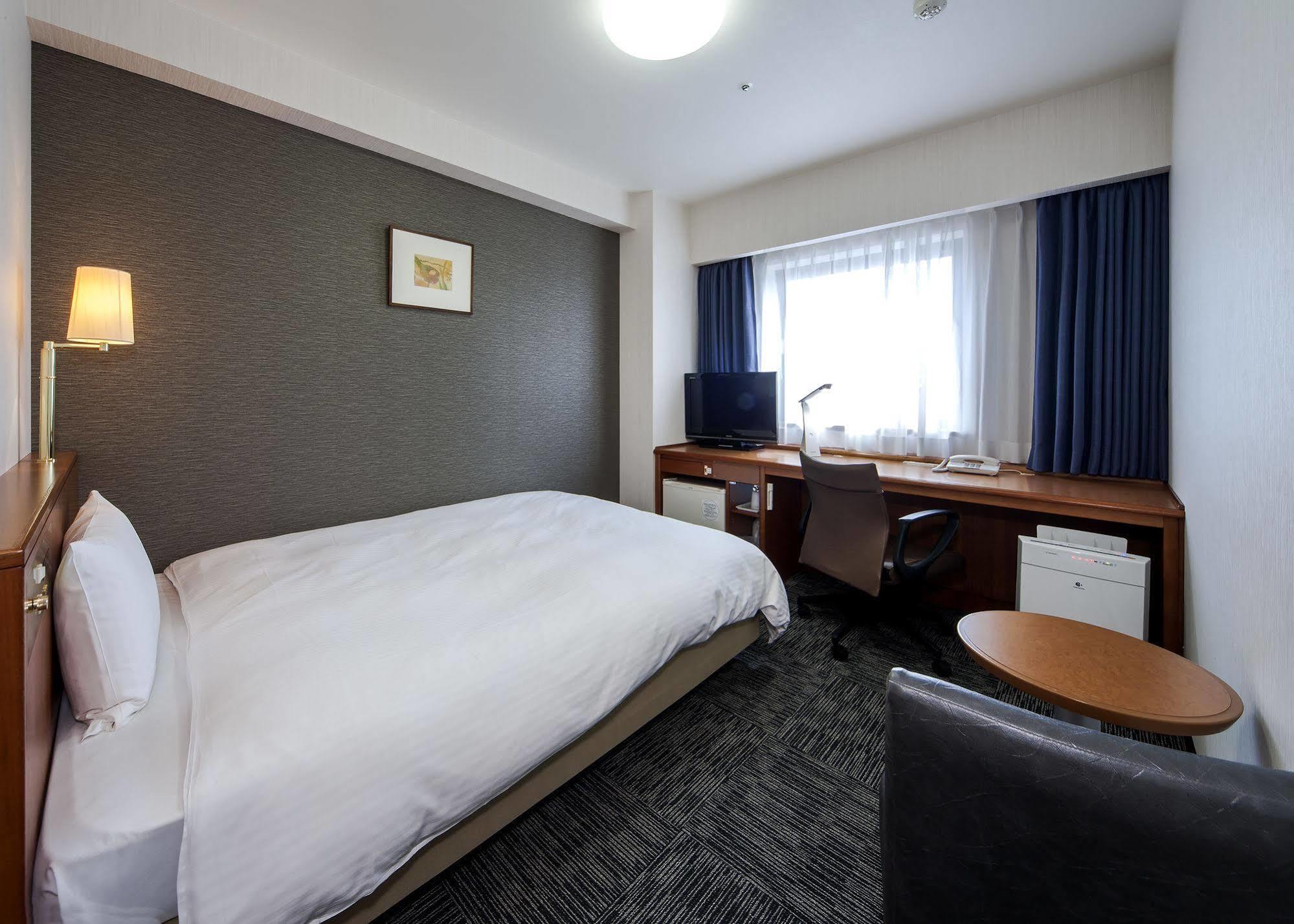 Daiwa Roynet Hotel Toyama Station Eksteriør billede