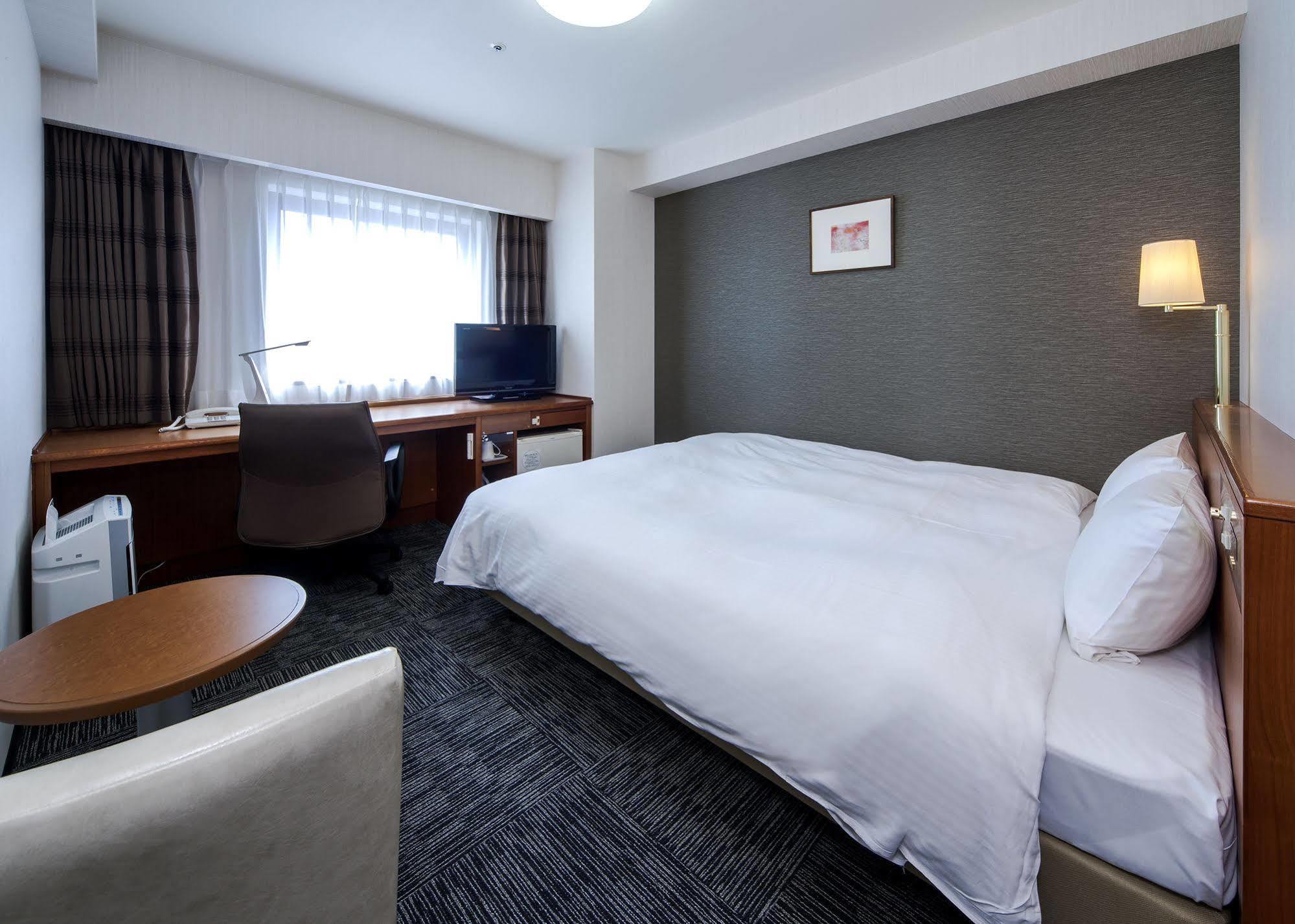 Daiwa Roynet Hotel Toyama Station Eksteriør billede